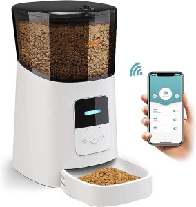 Dispensador automatico de 6 litros para que desde tu celular monitorees cuanta comida come tu perro y la distribuyas las veces que lo necesite tu mascota
